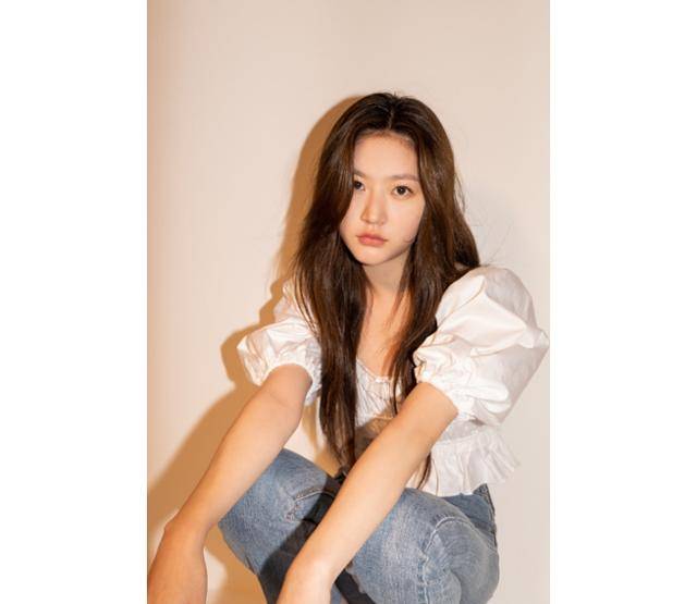 배우 김새론 소속사가 뒤늦게 음주운전 사고와 관련 사과문을 발표했다. 골드메달리스트 제공