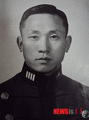 【김해=뉴시스】김상우 기자 = 29일 경남 김해시는 김오랑 중령의 고향인 활천동에 추모비 건립 등이 잘 진행되도록 행정적인 협조를 다하기로 했다. 2013.10.29 (사진=뉴시스 D/B) woo@newsis.com