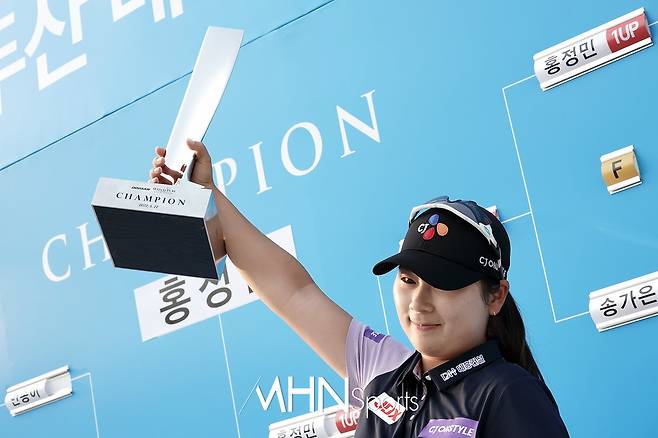 '2022 두산 매치플레이 챔피언십'에서 우승을 차지한 홍정민(20.CJ온스타일)이 세계랭킹 78위로 껑충 뛰었다. (MHN스포츠 춘천, 박태성 기자)
