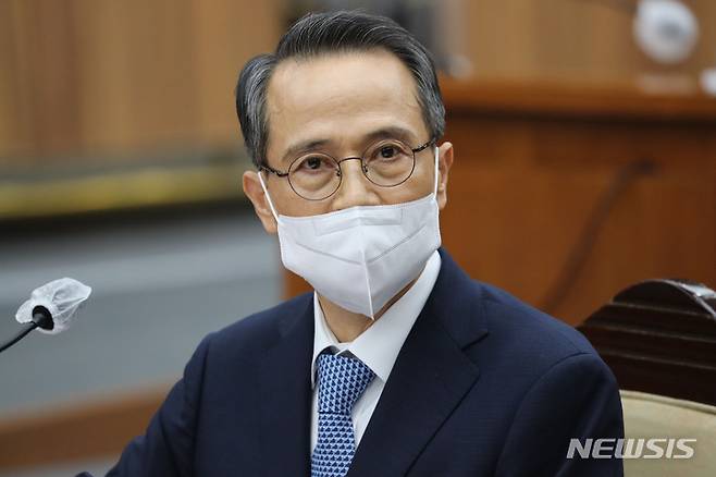 [서울=뉴시스] 고범준 기자 = 김규현 국가정보원장 후보자가 25일 국회 인사청문회에서 발언하고 있다. (공동취재사진) 2022.05.25. photo@newsis.com