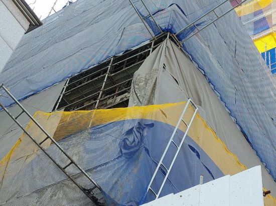 26일 오후 3시33분께 광주광역시 남구 백운동 한 신축아파트 건축현장 4층에서 콘크리트가 지상으로 떨어졌다.