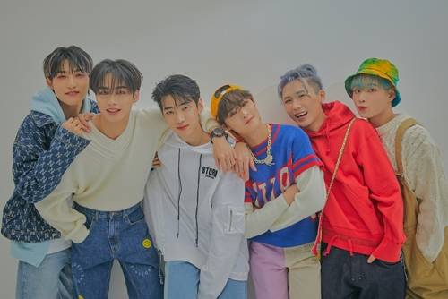 DKZ(디케이지)가 활동을 마무리했음에도 불구하고 서버를 다운시키며 화제성을 입증했다. 사진=동요엔터테인먼트