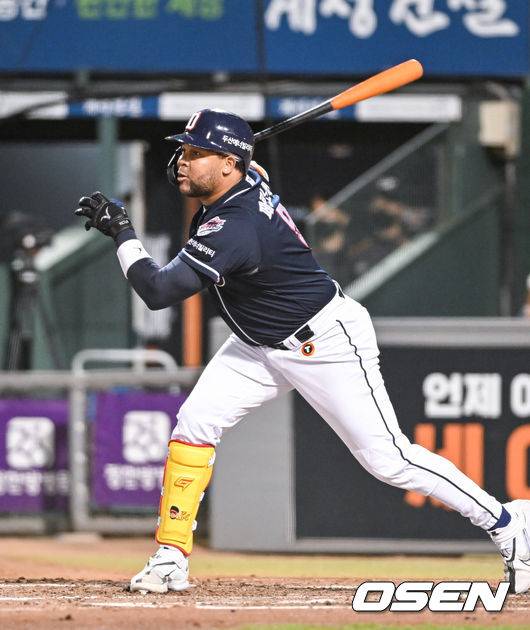 [OSEN=대전,박준형 기자]7회초 2사 두산 페르난데스가 안타를 날리고 있다. 2022.05.26 / soul1014@osen.co.kr