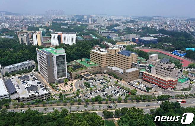 국회 이종배 의원이 충북대병원 충주 분원 건립 계획안이 병원 이사회를 통과했다고 밝혔다. 사진은 충북대병원.(자료사진)2022.5.27/© 뉴스1