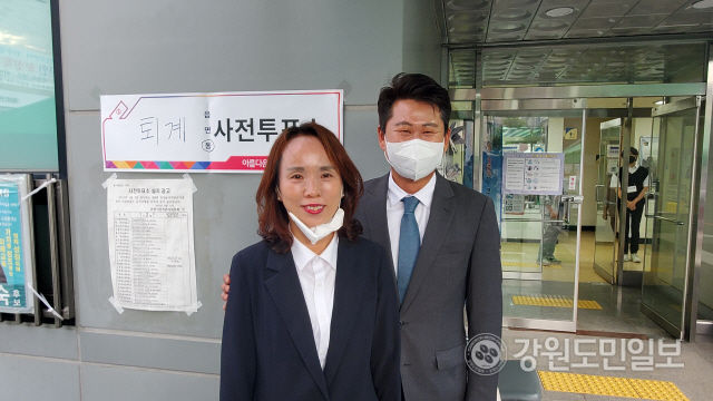 ▲ 문태호 후보는 27일 오전 춘천 퇴계동 보훈회관 투표소를 방문해 투표를 진행했다.