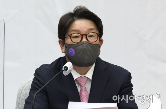 권성동 국민의힘 원내대표가 지난 6일 국회에서 열린 원내대책회의에 참석, 모두발언을 하고 있다./윤동주 기자 doso7@