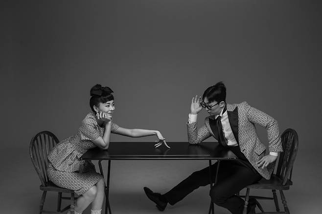 27일 공개된 유키스 훈과 황지선의 웨딩 화보. 탱고뮤직 제공