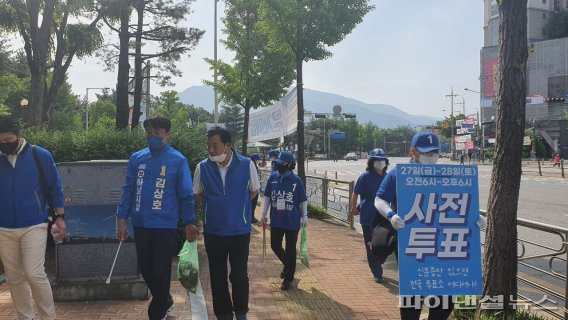 김상호 더불어민주당 하남시장 후보 28일 ‘줍깅’ 진행. 사진제공=김상호 후보 캠프