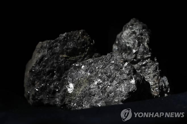 리튬 광석 [AP 연합뉴스 자료사진]