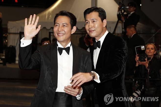 '헌트'의 이정재(왼쪽)와 정우성 [EPA 연합뉴스. 재판매 및 DB 금지]