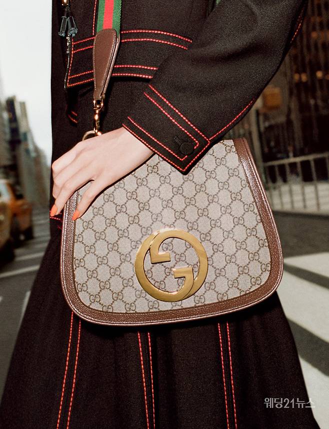 사진 : 구찌(Gucci), 구찌 블론디(Gucci Blondie) 컬렉션 '핸드백 라인' 광고 캠페인 (사진제공 : 구찌)