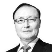 김두식 법무법인 세종 대표변호사 겸 국제통상법센터장