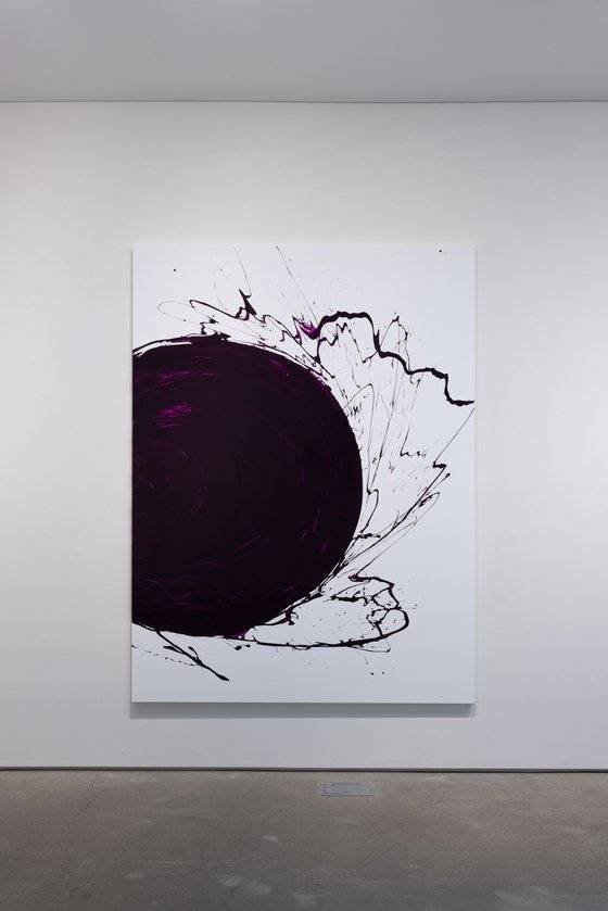 윤희(Yoon-Hee), N° 60_2021_Acrylic on canvas, 200 x 150 cm.[사진 리안갤러리]