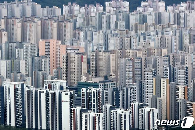 서울 시내 아파트 모습. 2022.6.5/뉴스1 © News1 조태형 기자