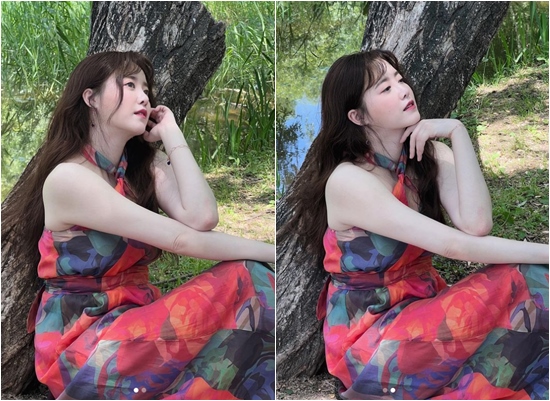 Actor Ku Hye-sun has reported on his recent situation.Ku Hye-sun posted two photos on his instagram on the 7th with an article entitled Shopping a picture.In the photo, Ku Hye-sun was wearing a colorful pattern of a halter neck dress and shooting a picture in the forest.Ku Hye-sun is eye-catching because he elegantly digests the dress, and his transparent, white skin also draws attention.Meanwhile, Ku Hye-sun has recently been selected as an AD model and TV CF director for domestic underwear company brands.He released the information of the 30,000 won pink dress that he wore in the AD, and he was informed that all of them were out of stock.Ku Hye-sun is currently active in various fields, including actors, film directors, composers and novelists, and has also released the best album for the Piano New Age in commemoration of its 20th anniversary.Photo: Ku Hye-sun Instagram