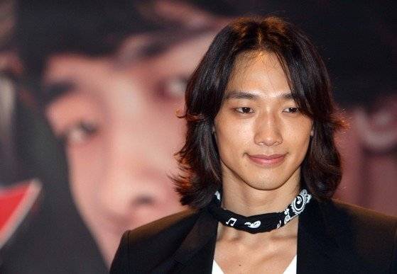 2008년 JYP엔터테인먼트에 사회 생활을 시작할 당시엔 엔터 산업이나 K팝 산업에 대한 인식이 거의 없을 때다. 그래서 "누구 매니저냐"는 질문을 많이 받았다. 그동안 엔터 산업은 발전했지만, 아직 베일에 싸여있는 분야이기도 하다. 사진은 2008년 할리우드 블록버스터 '스피드 레이서'에 출연한 비( 정지훈 ). 중앙포토