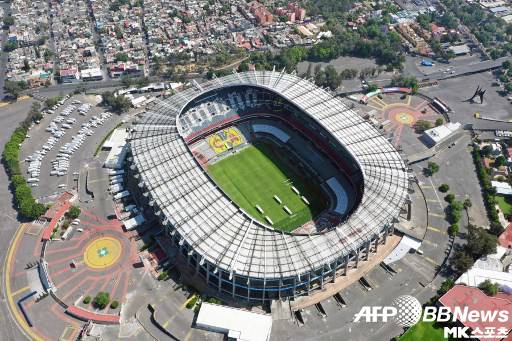 2026 FIFA 월드컵을 개최할 16개 개최지가 확정됐다. 사진은 멕시코시티에 있는 스타디오 아즈테카 전경. 사진=ⓒAFPBBNews = News1