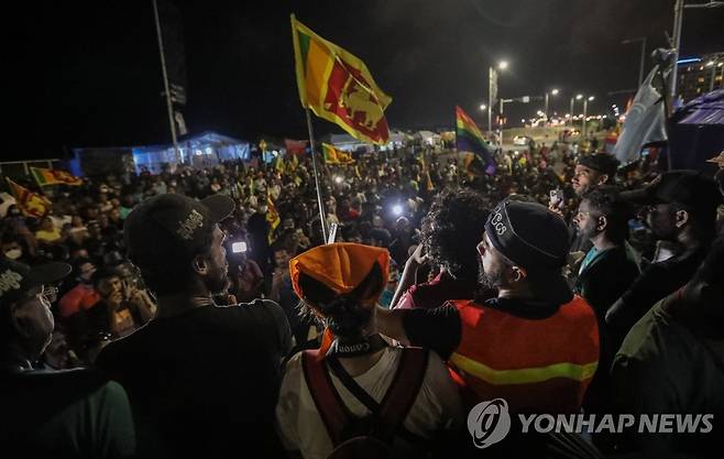 식량 부족 등 경제난 규탄하며 스리랑카에서 벌어진 반정부 시위  [EPA 연합뉴스 자료사진. 재판매 및 DB 금지]