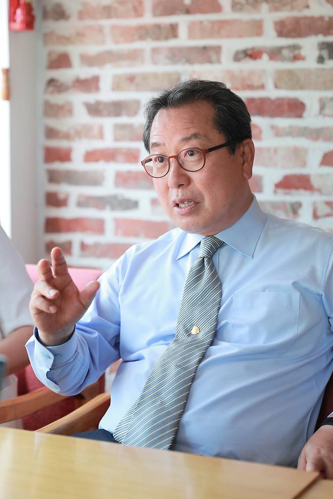 조광한 경기 남양주시장이 민선 7기 임기를 1주일 여 앞두고 심경을 밝히고 있다. / 사진제공 경기 남양주시
