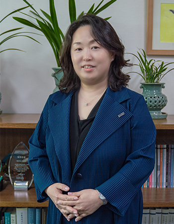 CEO Lee Hyun-sook