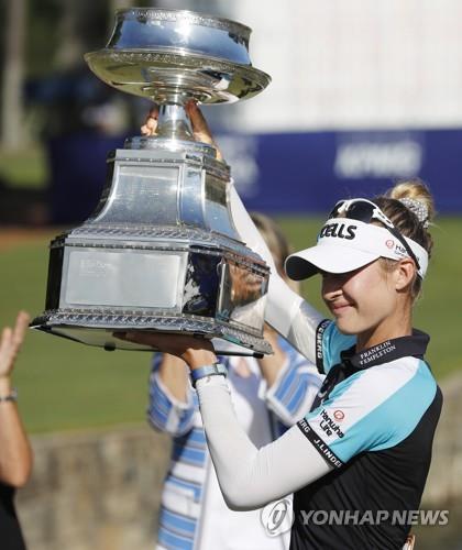 작년 KPMG 여자 PGA 챔피언십 우승자 넬리 코다. [EPA=연합뉴스]