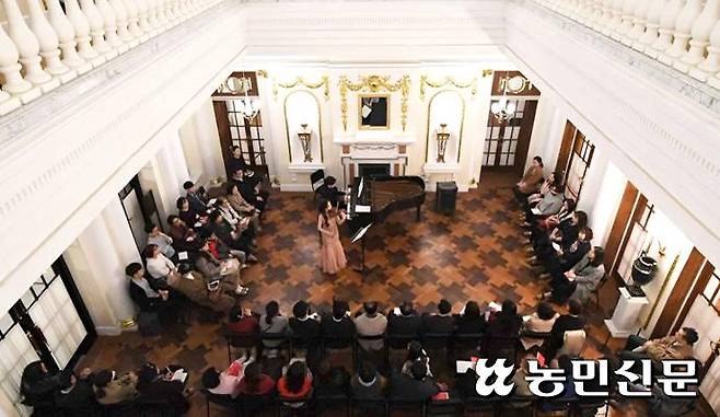 29일 서울 중구 덕수궁에선 클래식 음악을 감상할 수 있는 ‘석조전 음악회’가 열린다. 2018년 공연 모습.