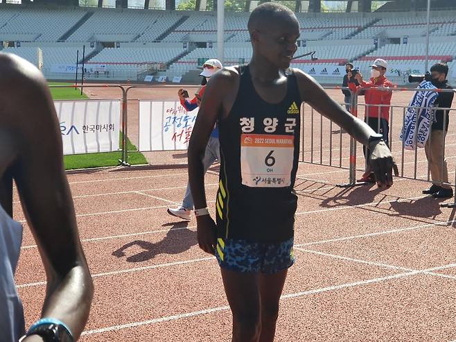 2022 서울마라톤 국내 남자부 1위 오주한 [연합뉴스 자료사진]