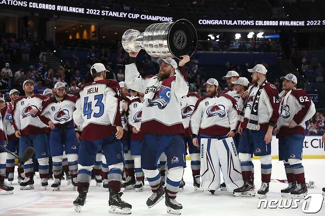 NHL 정상에 오른 콜로라도 애벌랜치 © AFP=뉴스1