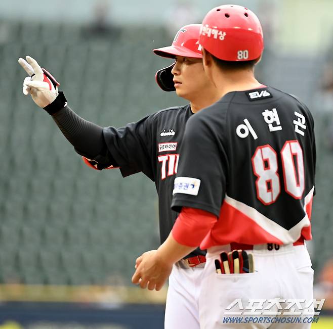 2022 KBO리그 KIA 타이거즈와 두산 베어스의 경기가 26일 잠실야구장에서 열렸다. 2회초 KIA 나성범이 안타를 치고 있다. 잠실=허상욱 기자wook@sportschosun.com/2022.06.26/