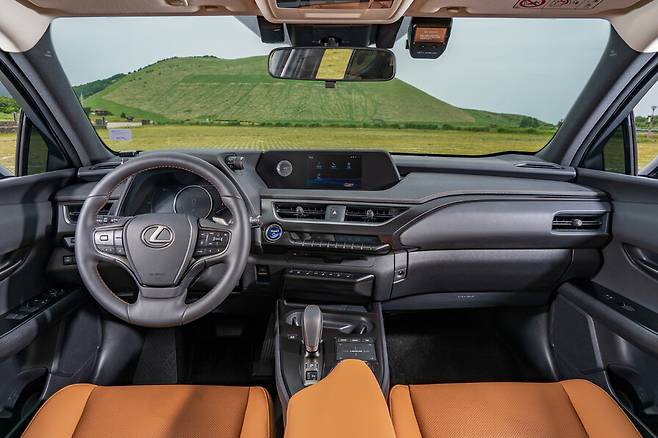 렉서스 UX 300e의 실내 모습. 렉서스코리아 제공