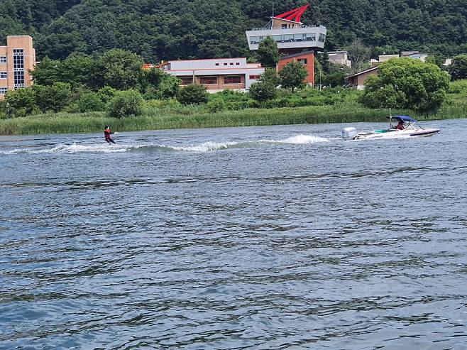 수상레저 활동사진. / 사진제공=경기도