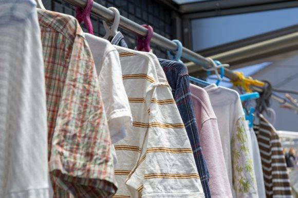 장마철이다. 습한 시기에 어떻게 해야 세탁물을 잘 관리할 수 있을까. [사진=게티이미지뱅크]