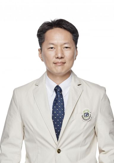 가톨릭대학교 성빈센터병원 안과 지동현 교수.