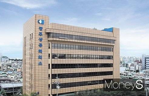 광주상공회의소가 지역 공기업, 공공기관 등을 대상으로 컴퓨터활용능력 자격 취득자 우대를 위한 홍보활동에 나섰다/사진=머니S DB.