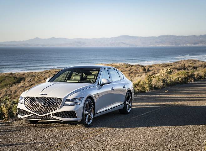 제네시스가 미국 신차품질조사에서 프리미엄 브랜드 1위에 올랐다. 사진은 제네시스 G80. /사진=현대차