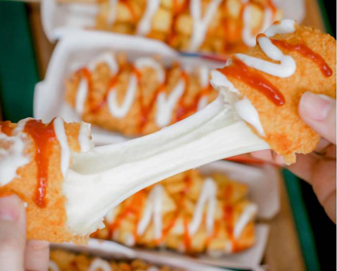 해외에서 인기인 모짜렐라 핫도그 [SNS]