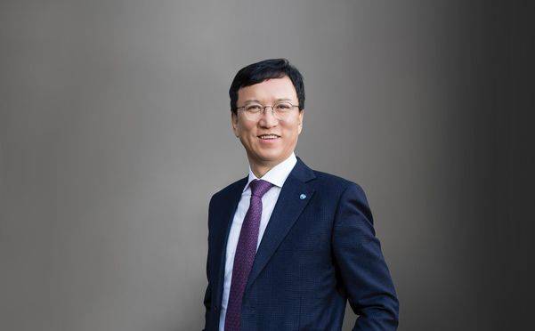 휴온스글로벌 윤성태 부회장