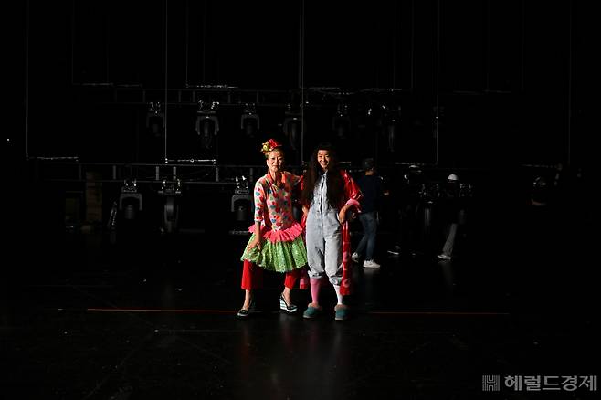 현대무용가 안은미와 김혜경. 임세준 기자