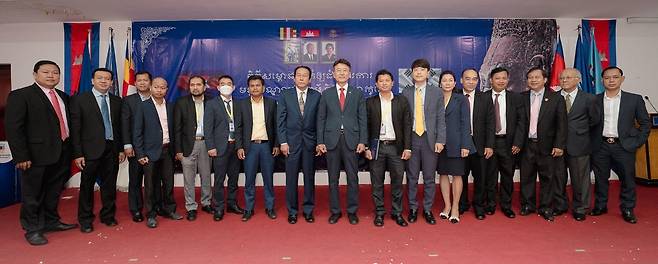 캄보디아 웨스턴대 한국어문화교육센터 개소식 [영남대 제공. 재판매 및 DB 금지]