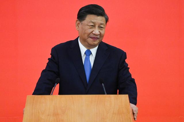 시진핑 중국 국가주석이 홍콩 주권 반환 25주년 기념식(7월1일) 참석차 30일 고속열차 편으로 홍콩에 도착한 직후 연설을 하고 있다. 홍콩 로이터 연합뉴스