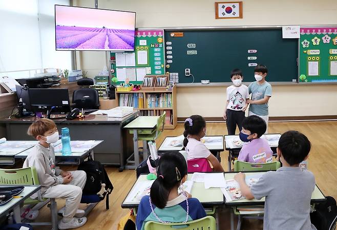 어치르의 수줍은 발표 시간 [촬영 양지웅]