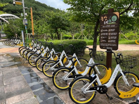 정관읍 중앙공원에 위치한 기장군 공영자전거 ‘타반나’ 대여소.