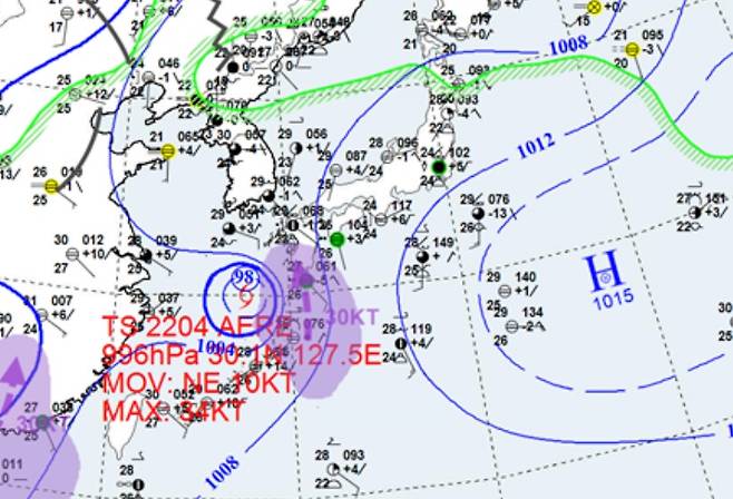 일기도 상 북태평양 고기압과 태풍 위치 / 출처 기상청 날씨누리