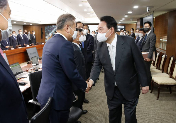 윤석열 대통령과 이상민 행정안전부 장관(오른쪽)/사진=뉴시스