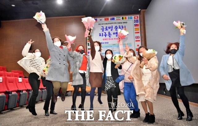 순창군은 코로나19로 인해 2년간 추진하지 못했던 관내 결혼이민자의 한국사회 적응과 안정적인 생활정착을 돕기 위한 모국방문 사업을 재개했다고 7일 밝혔다. /순창군 제공