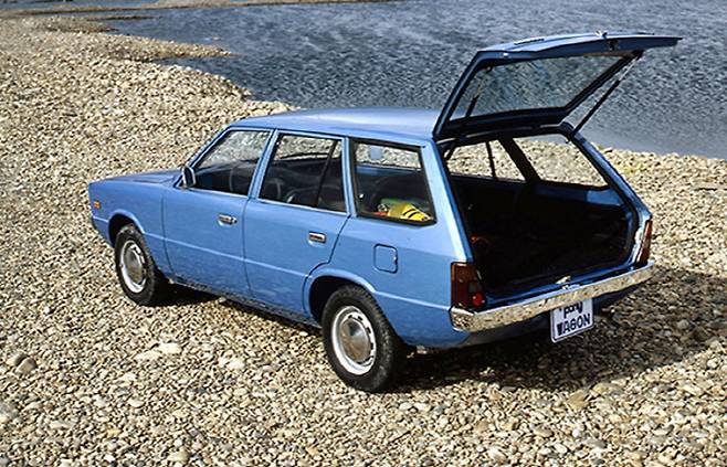 1977년 출시된 포니 왜건 [사진출처=현대차]