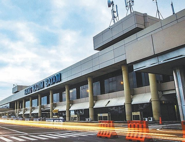 인천국제공항공사가 지난해 12월 국내 공항 운영사로는 처음으로 해외 공항의 운영 개발 사업을 수주한 인도네시아 바탐 항나딤 공항 
전경. 국내 공항이 해외 공항 사업을 확대하려면 경직적인 예비타당성조사 면제 규정을 완화해야 한다는 목소리가 높아지고 있다. 
인천국제공항공사 제공