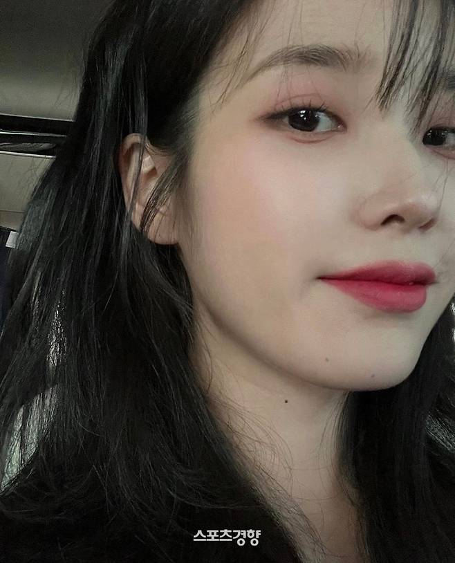 아이유 SNS 캡처