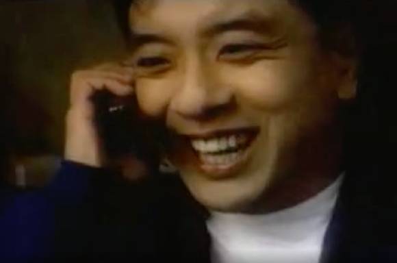 LG텔레콤은 PCS 사업 초기 배우 이미연과 김승우를 내세워 '아기사랑' TV CF 광고 시리즈를 선보였다. [사진=유튜브, 광고 캡쳐]