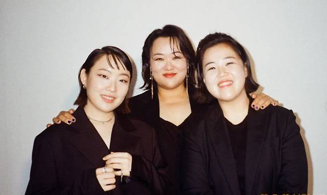 왼쪽부터 박문치, 하재숙, 일주어터(김주연)